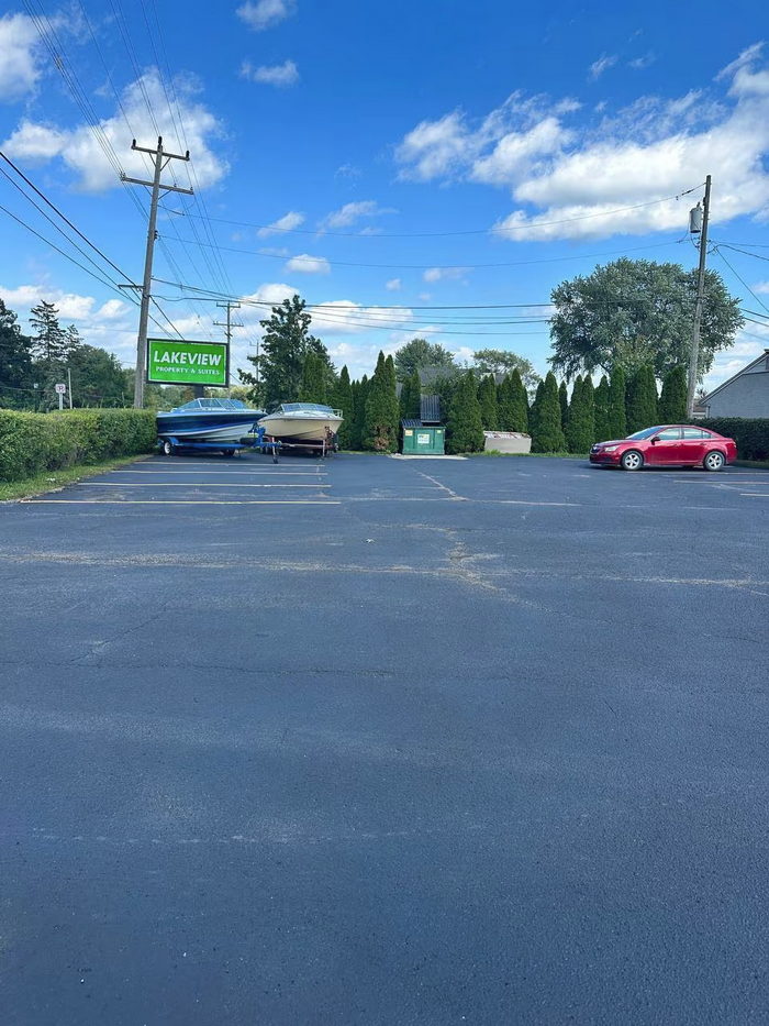 Lakeview Motel (OYO Hotel Lakeview) - Real Estate Photos (newer photo)